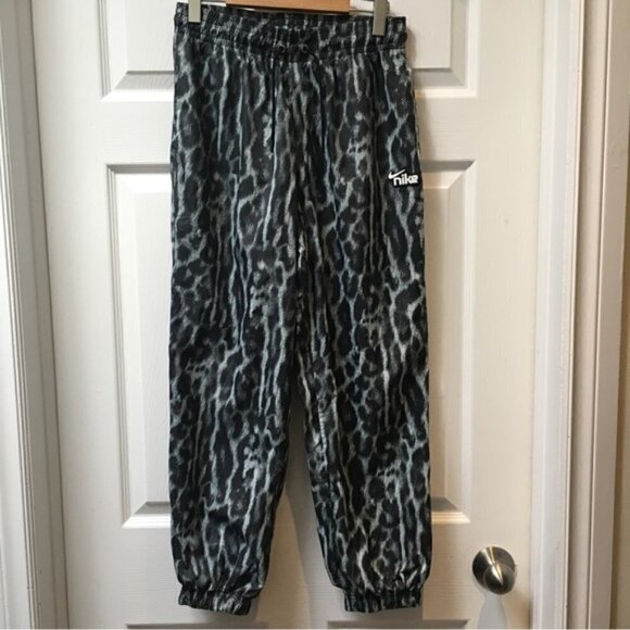 Nike Sportswear Wind Runner Pants DC0025-070 Smoke Gray Teal Joggers - Picture 2 of 10